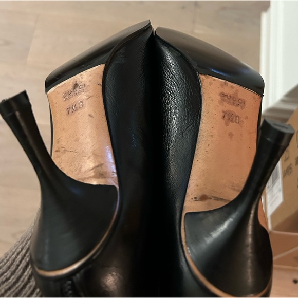 Gucci Black Leather Pointed Toe Ankle Zipper Boots with New Sole and Heel Caps - Picture 9 of 9